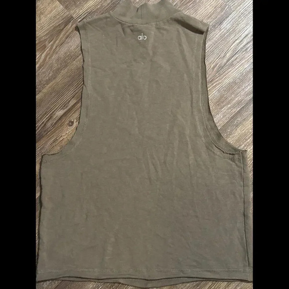 Alo Yoga Move Olive Green Mock Neck Athletic Lounge Crop Tank Top French Terry S - Picture 1 of 7